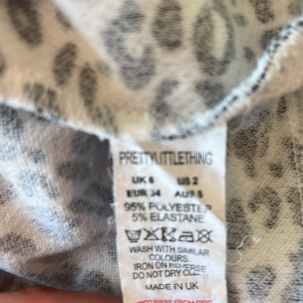 Pretty Little Thing Leopard Ruffled Pencil Mini Skirt Size 2 - Picture 7 of 8
